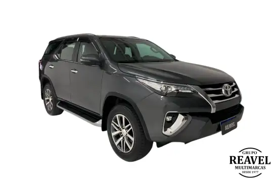 TOYOTA-HILUX SW4-2019