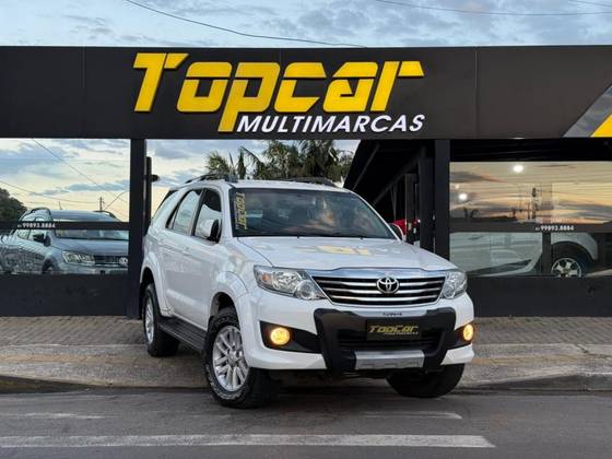TOYOTA HILUX SW4 2.7 SR 4X2 16V FLEX 4P AUTOMÁTICO
