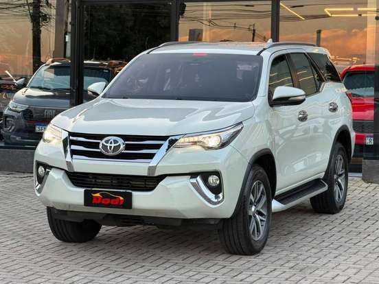 TOYOTA-HILUX SW4-2016