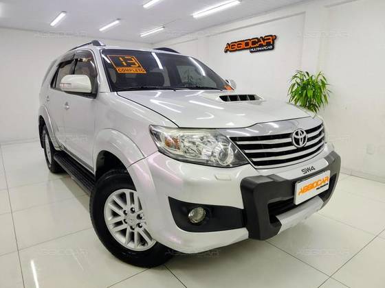 TOYOTA HILUX SW4 3.0 SRV 4X4 16V TURBO INTERCOOLER DIESEL 4P AUTOMÁTICO