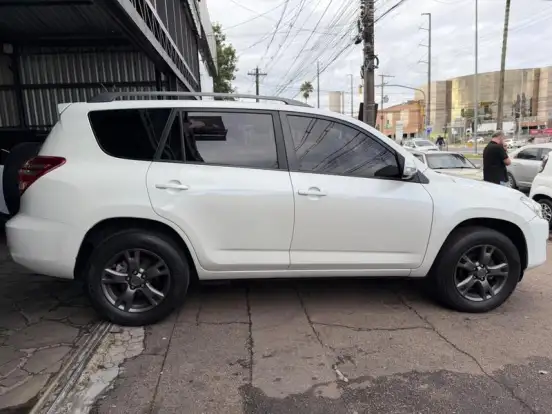 TOYOTA-RAV4-2.4 4X2 16V GASOLINA 4P AUTOMÁTICO TOYOTA-RAV4-2011