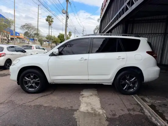 TOYOTA-RAV4-2.4 4X2 16V GASOLINA 4P AUTOMÁTICO TOYOTA-RAV4-2011