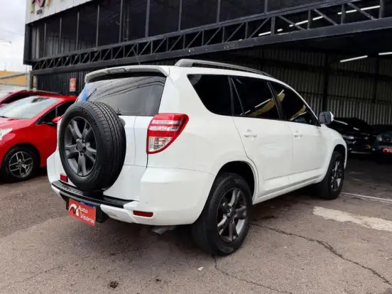 TOYOTA-RAV4-2.4 4X2 16V GASOLINA 4P AUTOMÁTICO TOYOTA-RAV4-2011