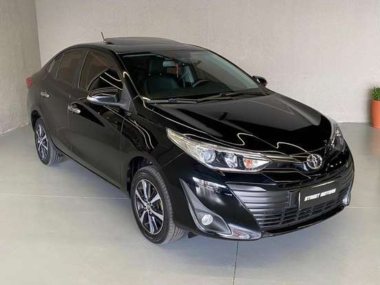 TOYOTA-YARIS-2018