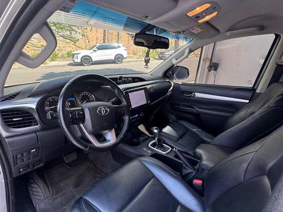 TOYOTA-HILUX-2.8 D-4D TURBO DIESEL CD SRV 4X4 AUTOMÁTICO TOYOTA-HILUX-2021