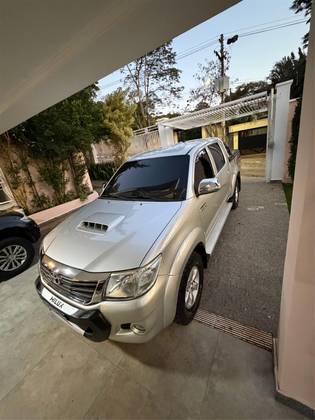 TOYOTA HILUX 3.0 SRV TOP 4X4 CD 16V TURBO INTERCOOLER DIESEL 4P AUTOMÁTICO