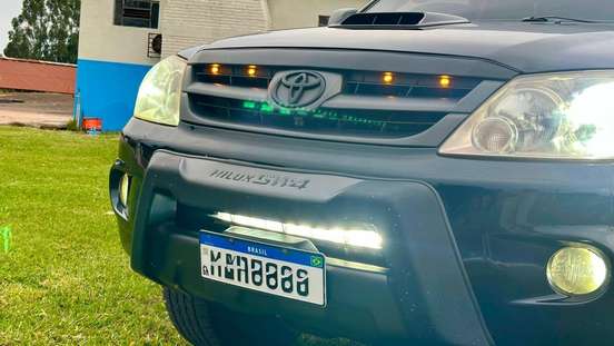 TOYOTA-HILUX SW4-3.0 SRV 4X4 16V TURBO INTERCOOLER DIESEL 4P AUTOMÁTICO TOYOTA-HILUX SW4-2007