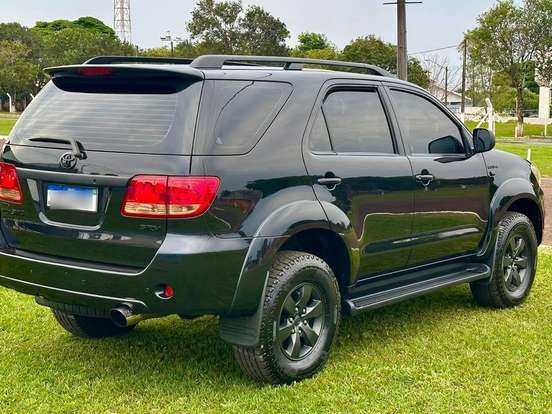 TOYOTA-HILUX SW4-3.0 SRV 4X4 16V TURBO INTERCOOLER DIESEL 4P AUTOMÁTICO TOYOTA-HILUX SW4-2007