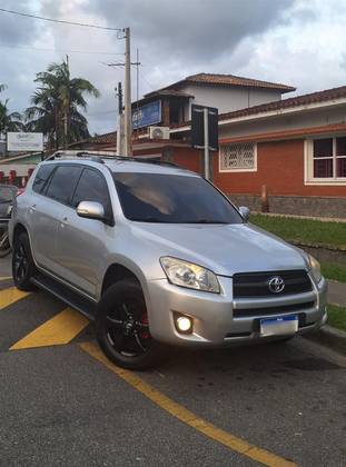 TOYOTA RAV4 2.4 4X2 16V GASOLINA 4P AUTOMÁTICO