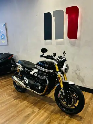 TRIUMPH-SPEED TWIN RS-2025