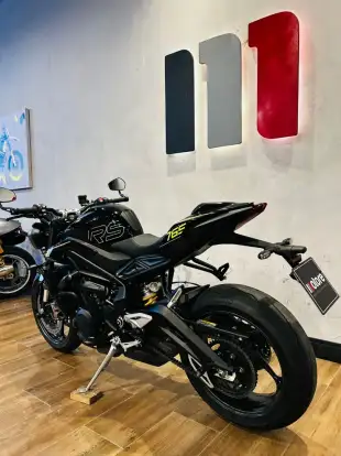 TRIUMPH-STREET TRIPLE RS ABS TRIUMPH-STREET TRIPLE RS ABS-2025