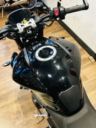 TRIUMPH-STREET TRIPLE RS ABS TRIUMPH-STREET TRIPLE RS ABS-2025