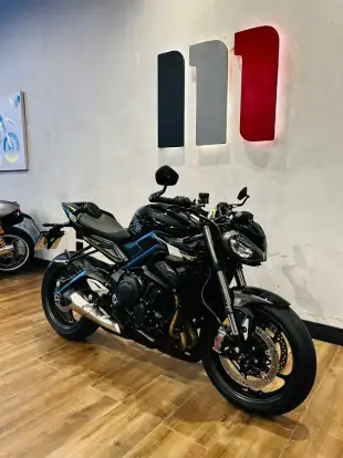 TRIUMPH-STREET TRIPLE RS ABS TRIUMPH-STREET TRIPLE RS ABS-2025