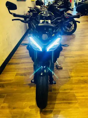 TRIUMPH-STREET TRIPLE RS ABS-2025