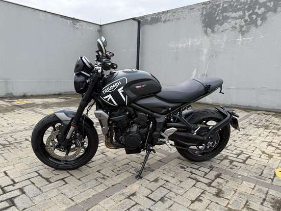 TRIUMPH-TRIDENT 660-2023