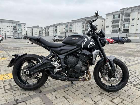 TRIUMPH-TRIDENT 660-2023