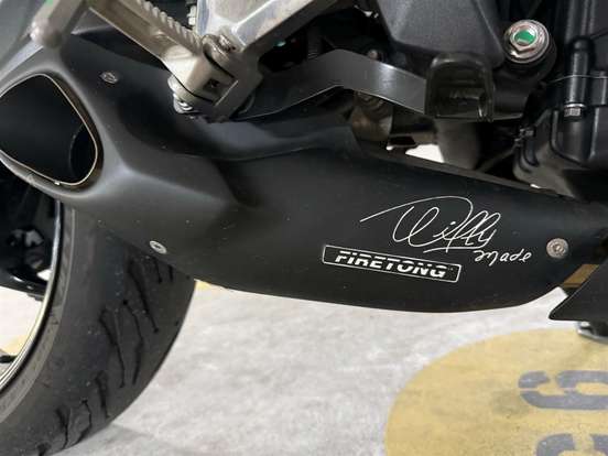 TRIUMPH-TRIDENT 660-2023