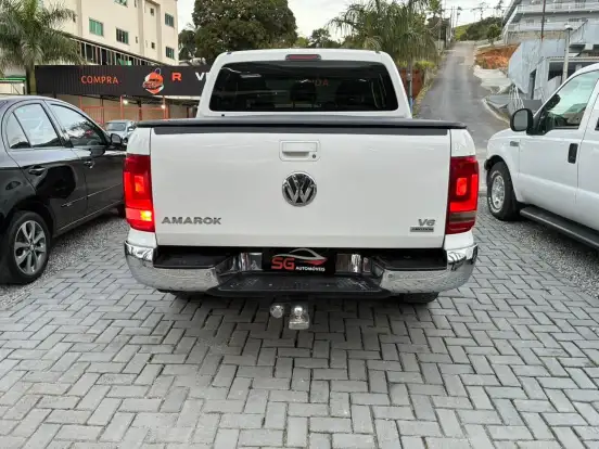 VOLKSWAGEN-AMAROK-2016