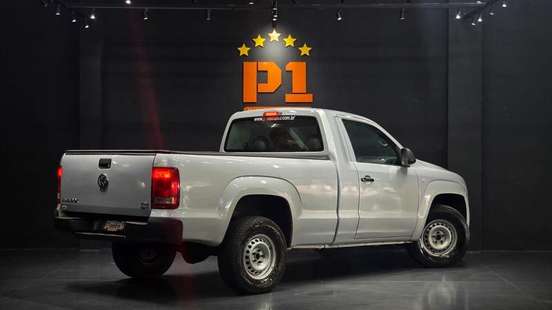VOLKSWAGEN-AMAROK-2012