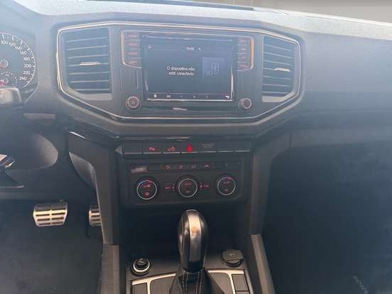 VOLKSWAGEN-AMAROK-2023