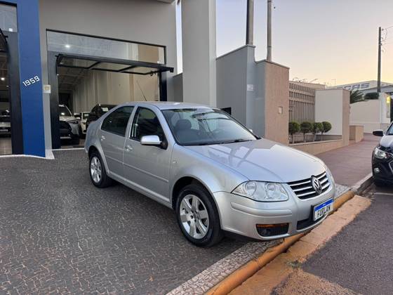 VOLKSWAGEN BORA 2.0 MI 8V FLEX 4P MANUAL