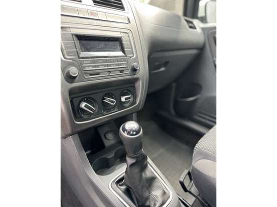 VOLKSWAGEN-FOX-1.0 MPI TRENDLINE 12V FLEX 4P MANUAL VOLKSWAGEN-FOX-2016