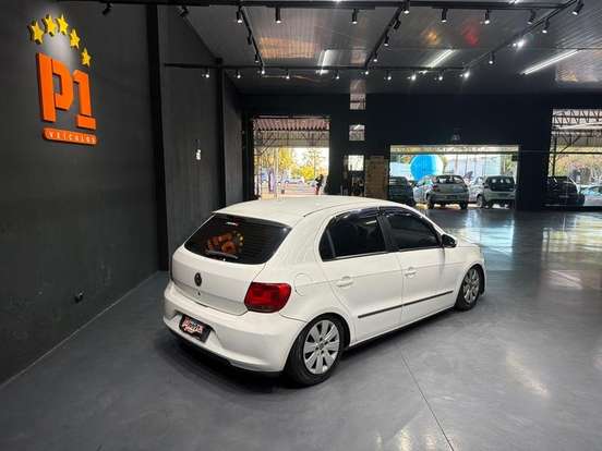 VOLKSWAGEN-GOL-2013