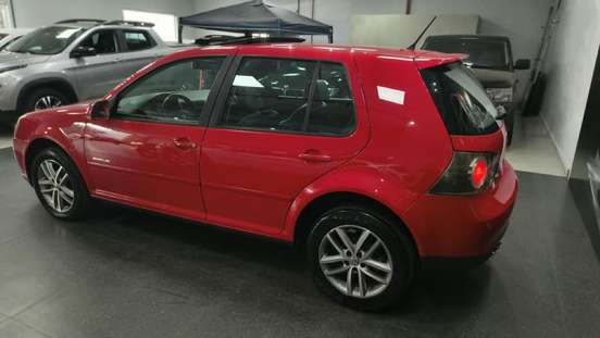 VOLKSWAGEN-GOLF-2011