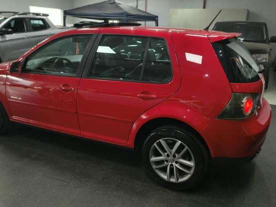 VOLKSWAGEN-GOLF-1.6 MI SPORTLINE 8V FLEX 4P MANUAL VOLKSWAGEN-GOLF-2011
