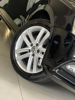 VOLKSWAGEN-JETTA-2015
