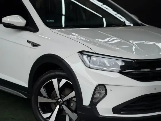 VOLKSWAGEN NIVUS 1.0 200 TSI TOTAL FLEX HIGHLINE AUTOMÁTICO