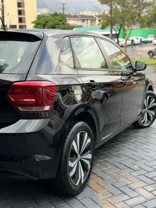 VOLKSWAGEN-POLO-2020