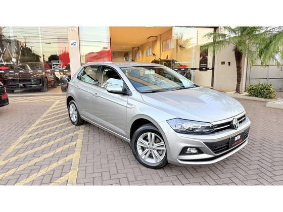 VOLKSWAGEN POLO 1.0 200 TSI COMFORTLINE AUTOMÁTICO