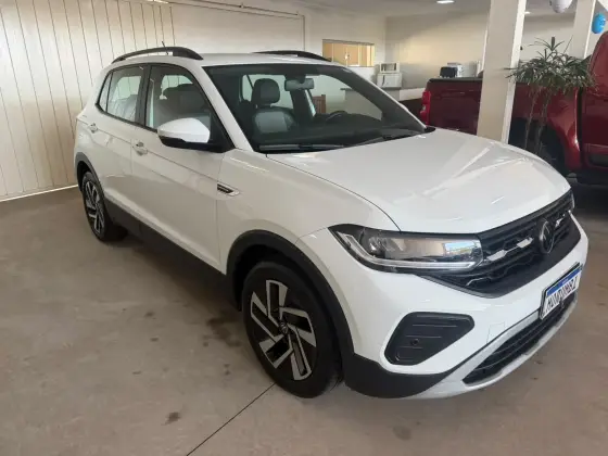 VOLKSWAGEN T-CROSS 1.0 200 TSI TOTAL FLEX COMFORTLINE AUTOMÁTICO
