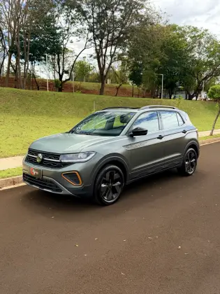 VOLKSWAGEN T-CROSS 1.4 250 TSI TOTAL FLEX EXTREME AUTOMÁTICO