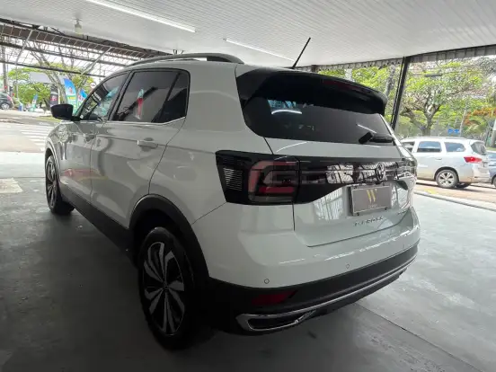 VOLKSWAGEN-T-CROSS-1.4 250 TSI TOTAL FLEX HIGHLINE AUTOMÁTICO VOLKSWAGEN-T-CROSS-2022
