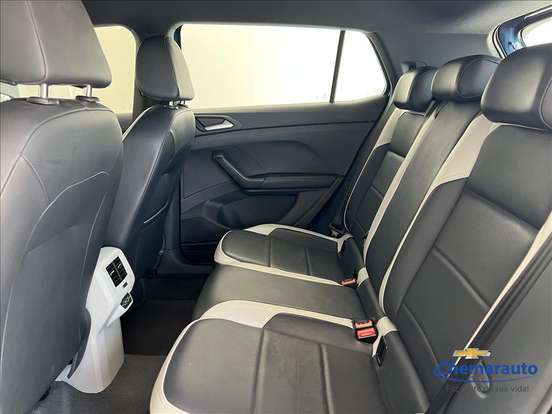 VOLKSWAGEN-T-CROSS-1.4 250 TSI TOTAL FLEX HIGHLINE AUTOMÁTICO VOLKSWAGEN-T-CROSS-2020