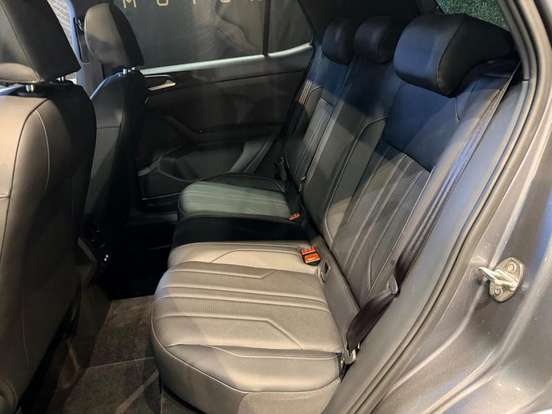 VOLKSWAGEN-T-CROSS-2026
