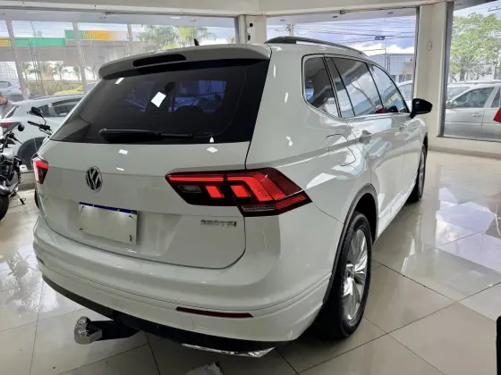 VOLKSWAGEN TIGUAN 1.4 250 TSI TOTAL FLEX ALLSPACE COMFORTLINE TIPTRONIC