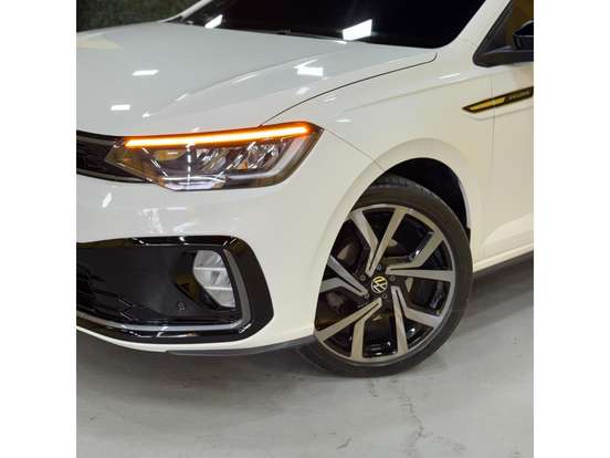 VOLKSWAGEN-VIRTUS-2024