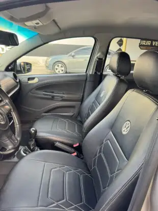 VOLKSWAGEN-VOYAGE-2015