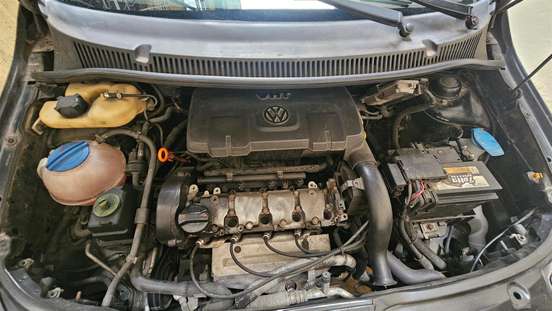 VOLKSWAGEN-FOX-1.0 MI 8V FLEX 4P MANUAL VOLKSWAGEN-FOX-2011