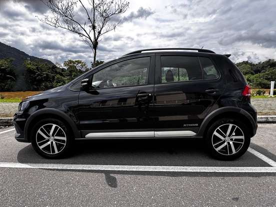 VOLKSWAGEN-FOX-1.6 MSI TOTAL FLEX XTREME 4P MANUAL VOLKSWAGEN-FOX-2017