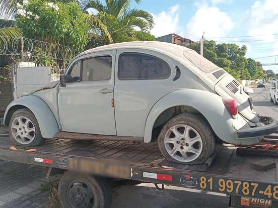 VOLKSWAGEN-FUSCA-1983