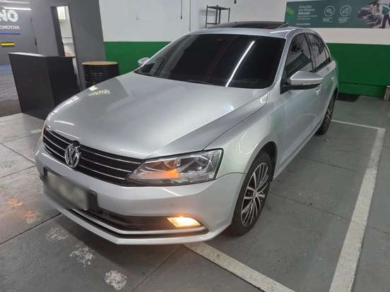 VOLKSWAGEN-JETTA-2016