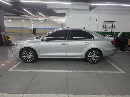 VOLKSWAGEN-JETTA-1.4 16V TSI COMFORTLINE GASOLINA 4P TIPTRONIC VOLKSWAGEN-JETTA-2016