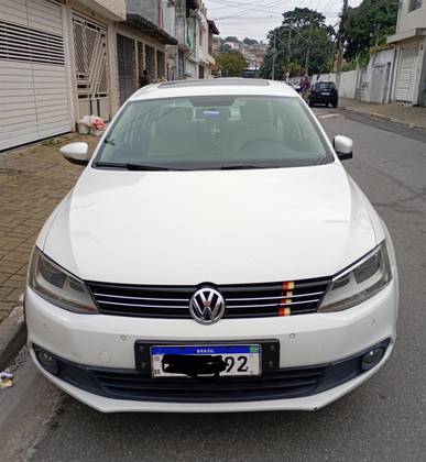 VOLKSWAGEN JETTA 2.0 COMFORTLINE FLEX 4P TIPTRONIC
