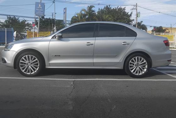 VOLKSWAGEN JETTA 2.0 TSI HIGHLINE 211CV GASOLINA 4P TIPTRONIC