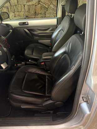 VOLKSWAGEN-NEW BEETLE-2008