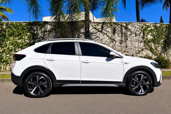 VOLKSWAGEN-NIVUS-1.0 200 TSI TOTAL FLEX HIGHLINE AUTOMÁTICO VOLKSWAGEN-NIVUS-2022